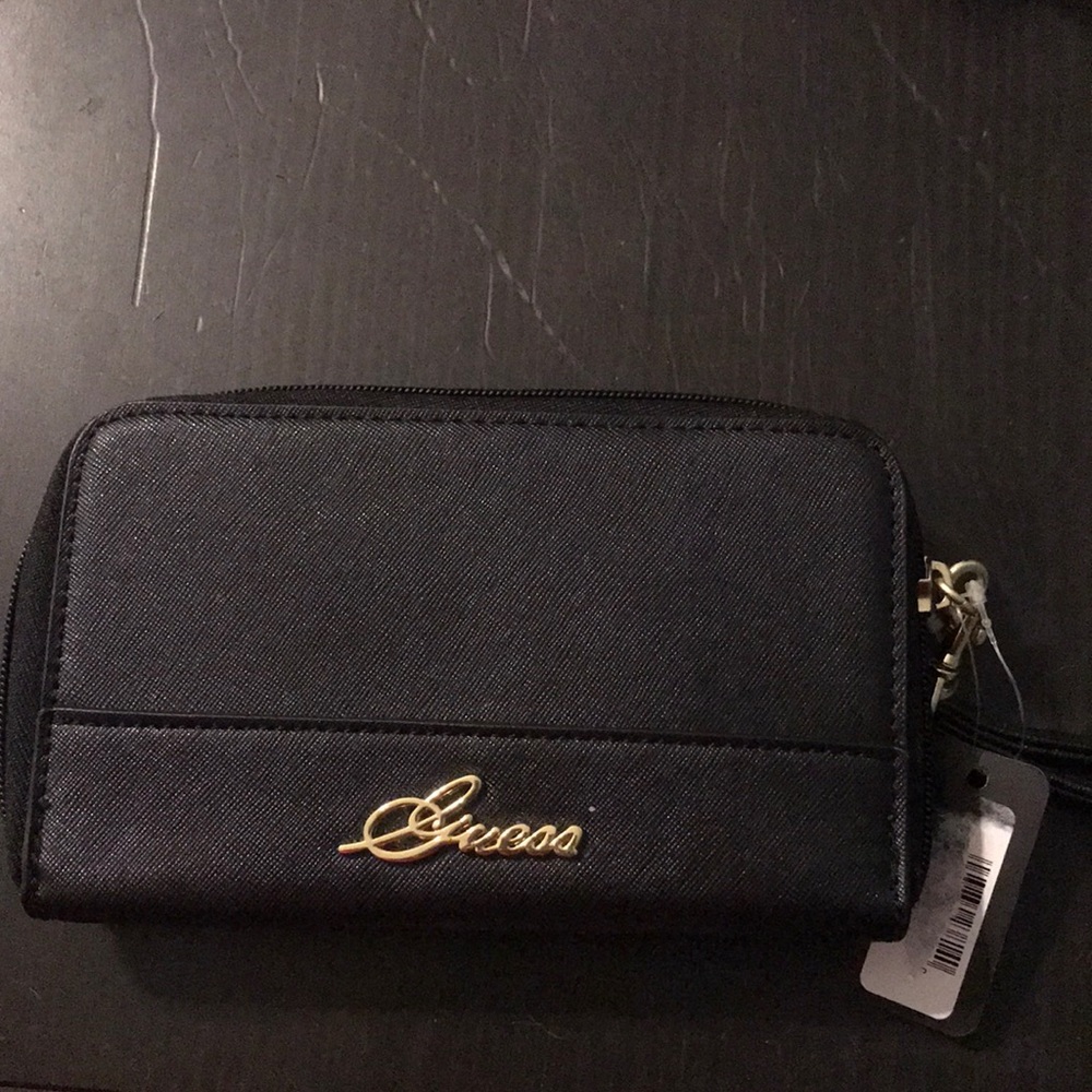 Guess wallet/wristlet